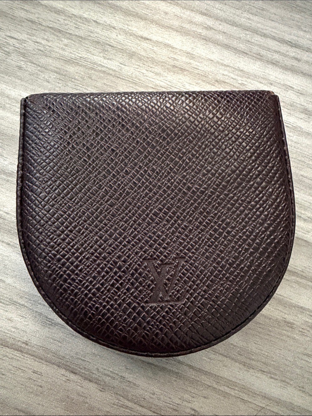 RARE Louis Vuitton Taiga leather coin case Porte Monnaie Gousset Auth  BA0977